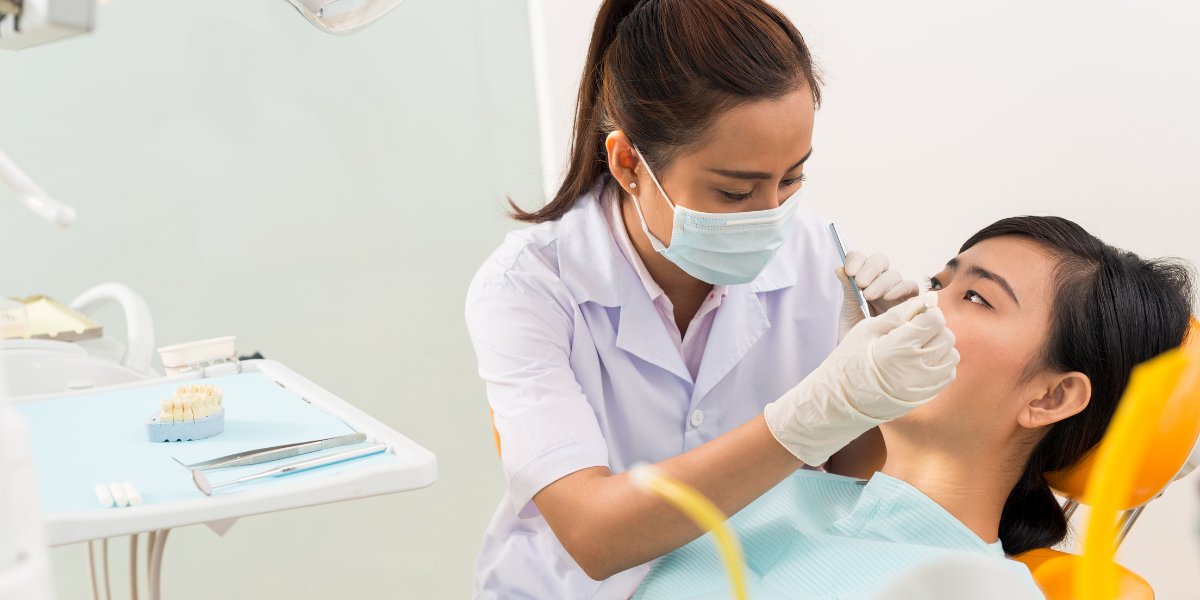 What should the second dentist evaluate clinically?